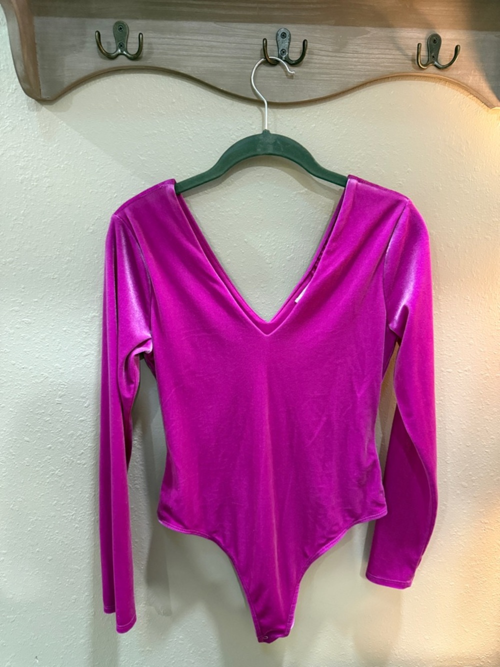 Gianni Bini Magenta V-Neck Long-Sleeve Bodysuit